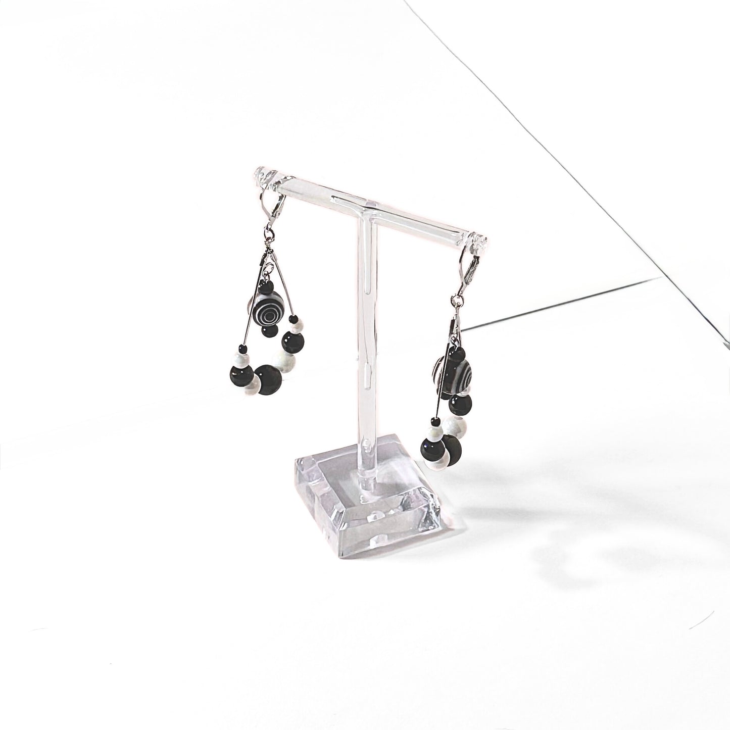 The Spins (Chandelier)
