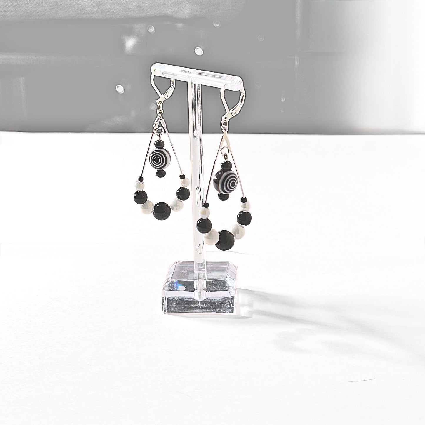 The Spins (Chandelier)